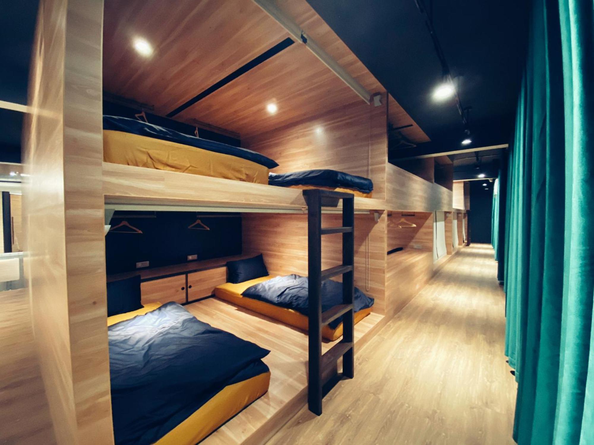 Perbed Hostel-Taichung Station 외부 사진